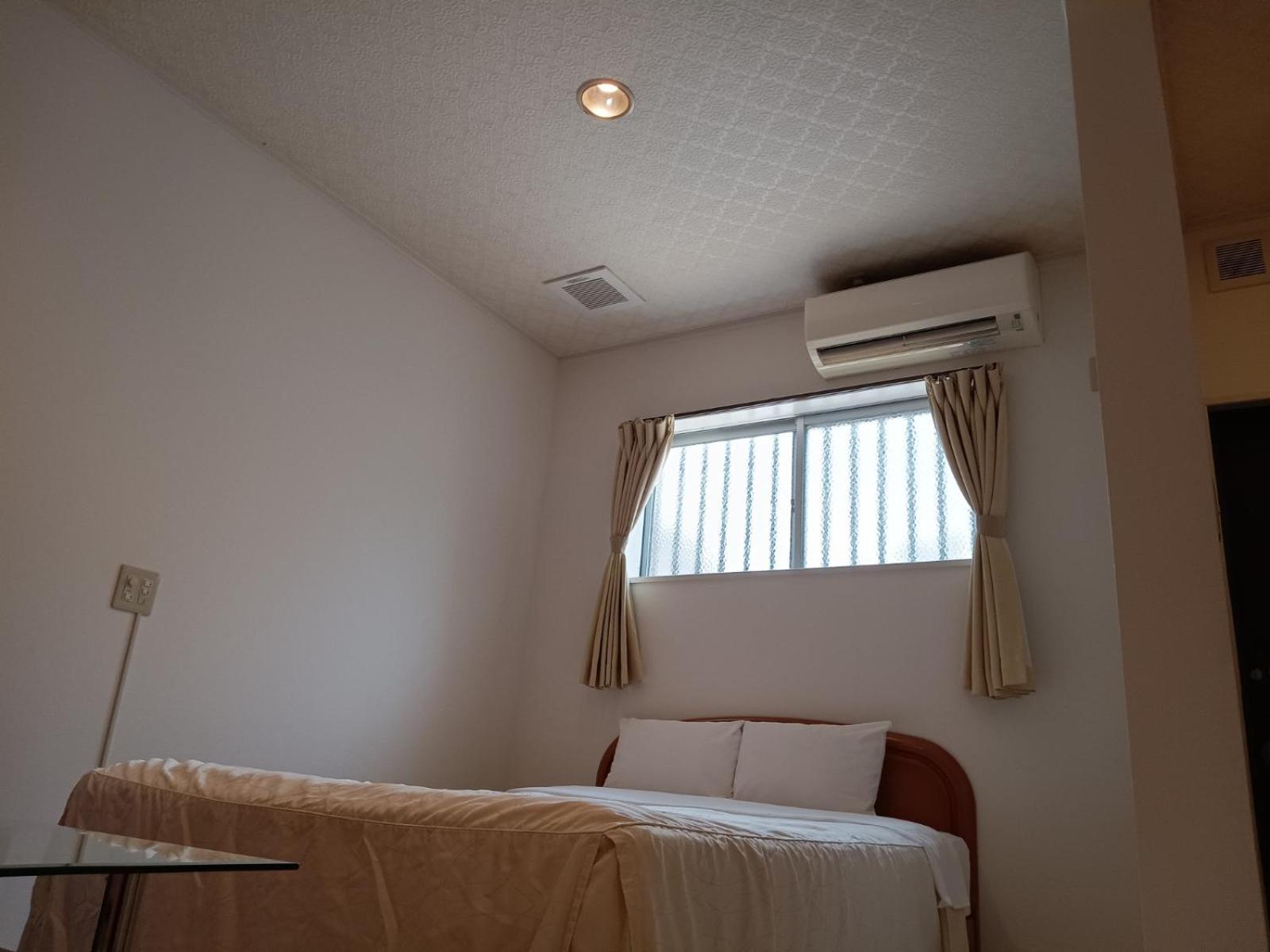 Hotel Palm Tree Hill Okinawa Exteriör bild